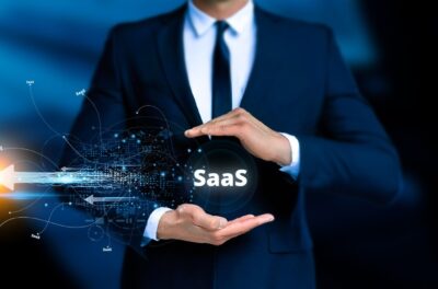 SaaS事業とは？ビジネスモデルの特徴、重要な指標、管理システムの活用方法を紹介